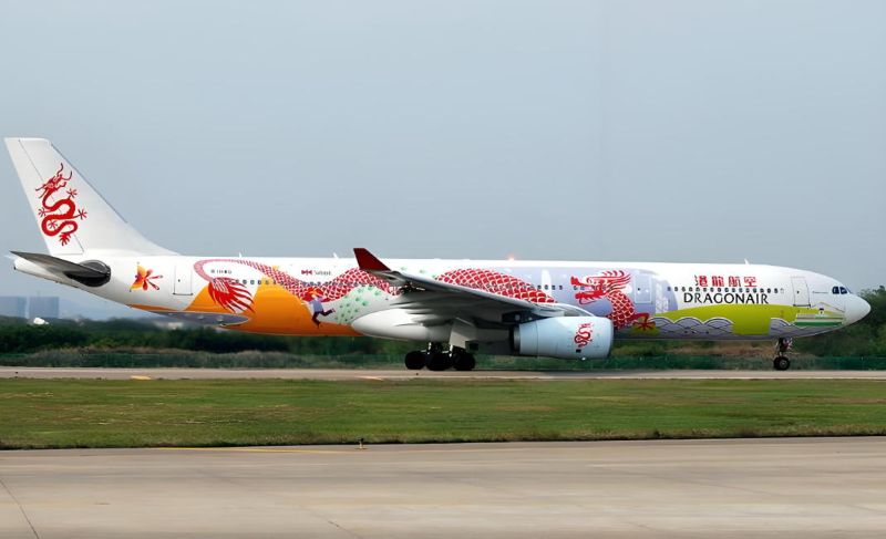 香港航空飞机机身彩绘广告