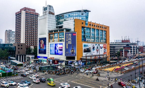 成都世界⼴场LED大屏