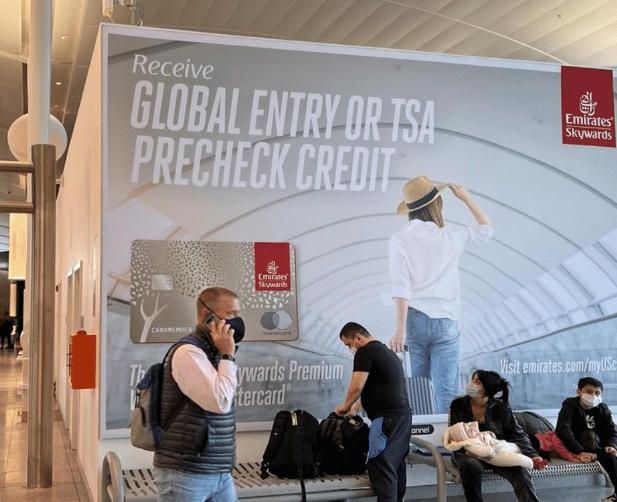 纽约肯尼迪国际机场T4出发区贵宾休息室墙贴