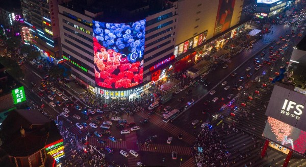 长沙五一广场国金116地标裸眼3D