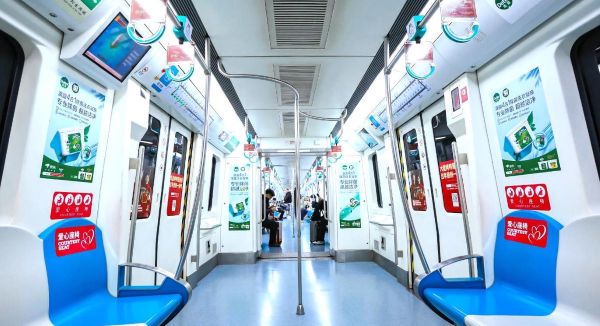 北京地铁ST1级13号线内包车