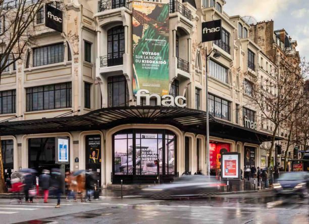 巴黎17区FnacTernes店屏