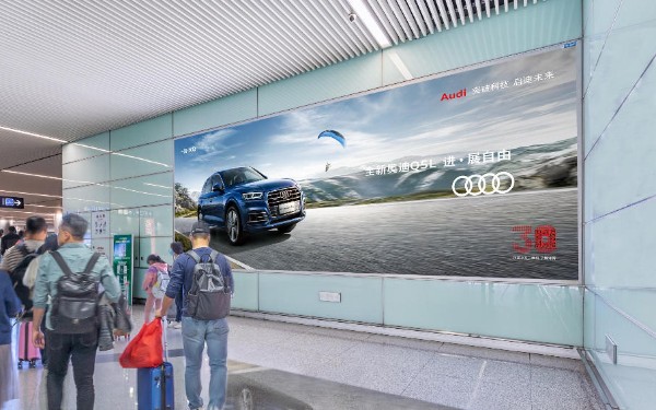 长沙黄花机场T2一层国内到达行李厅灯箱