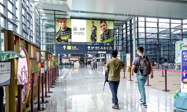 虹桥国际机场T2国内出发LED套装