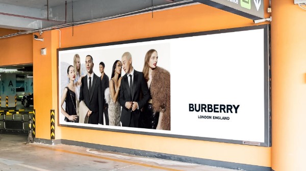 三亚凤凰国际机场综合楼停车场出入口灯箱套装