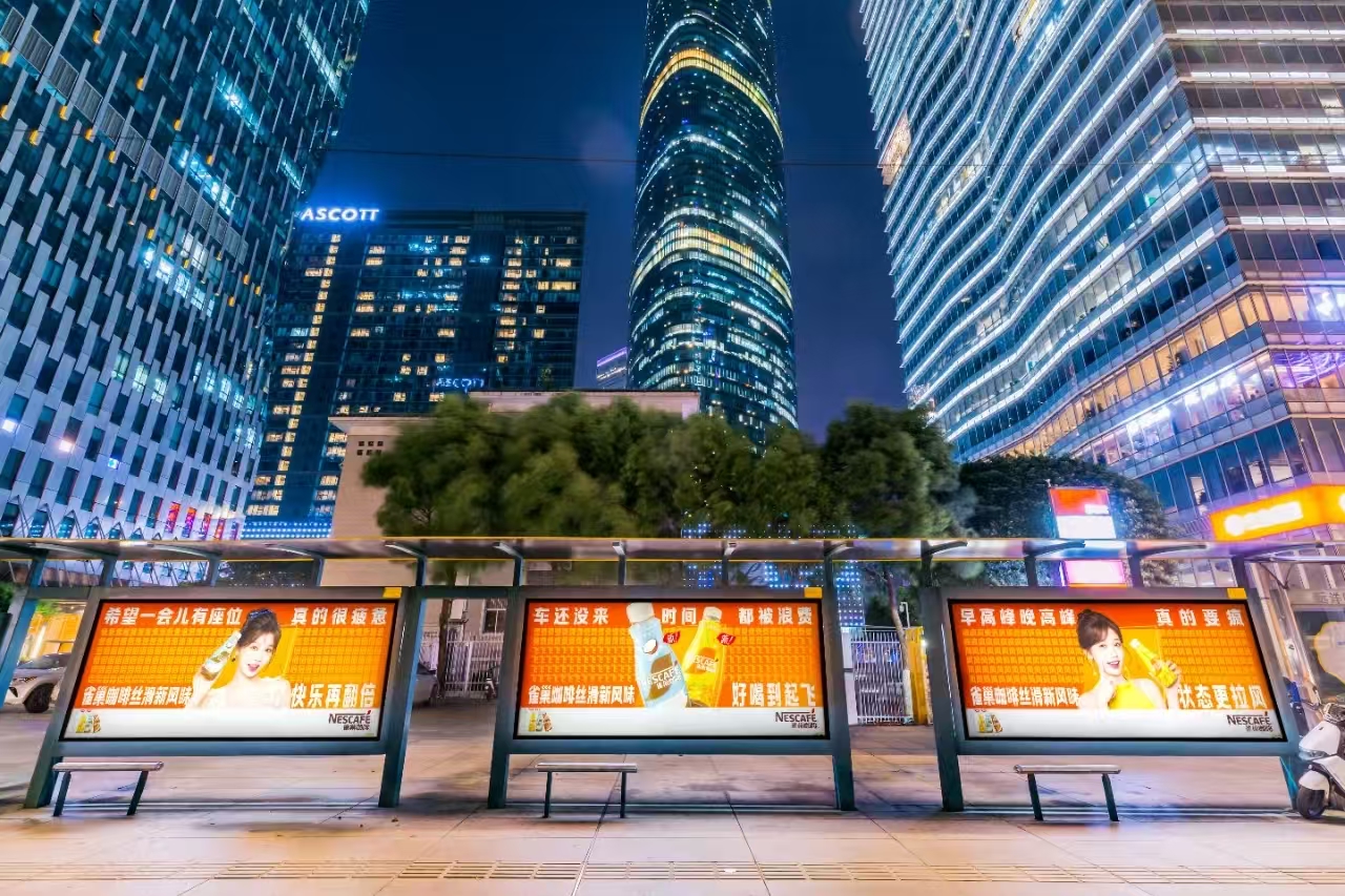 Bus shelter lightbox
