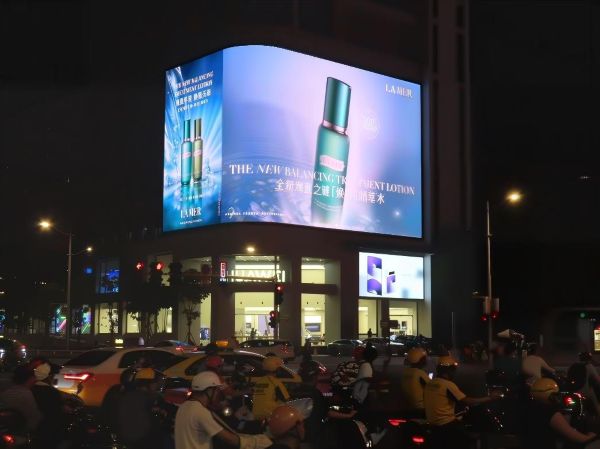 福州东街电信裸眼3D
