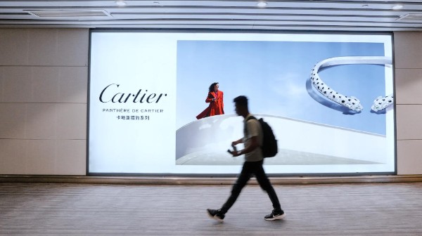 广州白云国际机场T2出发VIP安检通道灯箱