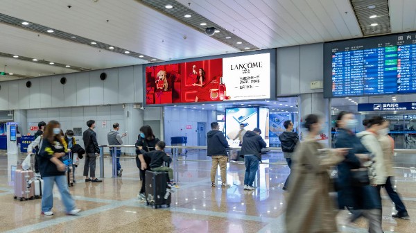 北京首都机场T2国内国际到达出口LED