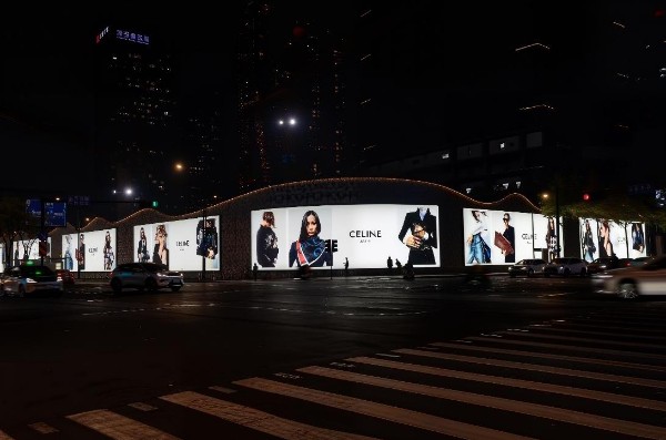 杭州万象城超级灯箱矩阵