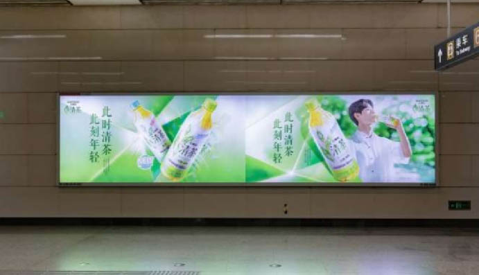 Chengdu Metro Line 10 light box advertising package