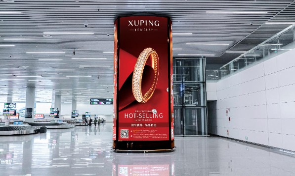 广州白云国际机场T2国际行李提取区包柱灯箱