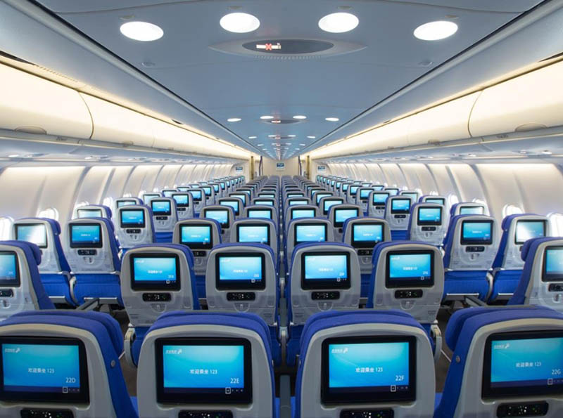 国航航空飞机客舱内机载电视广告
