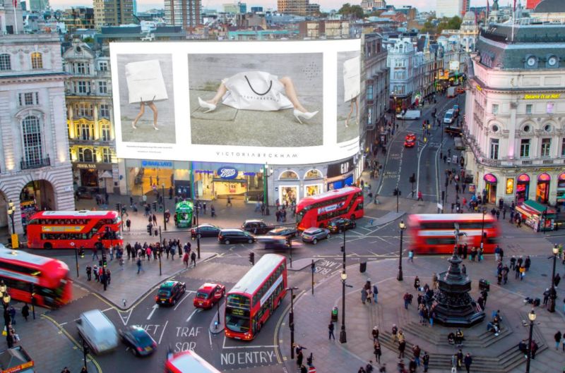 伦敦皮卡迪利Piccadilly大屏