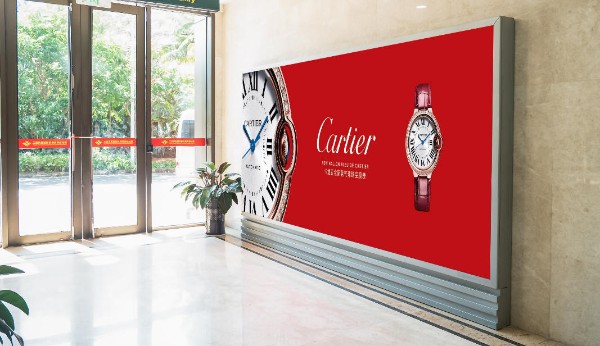 三亚凤凰国际机场贵宾楼到达通道灯箱