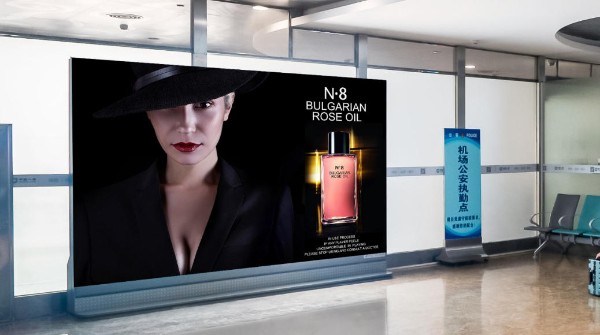 三亚凤凰国际机场T2国内行李厅出口灯箱