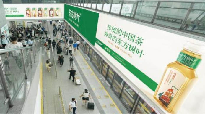 Chengdu Metro Line 17 light box advertising package