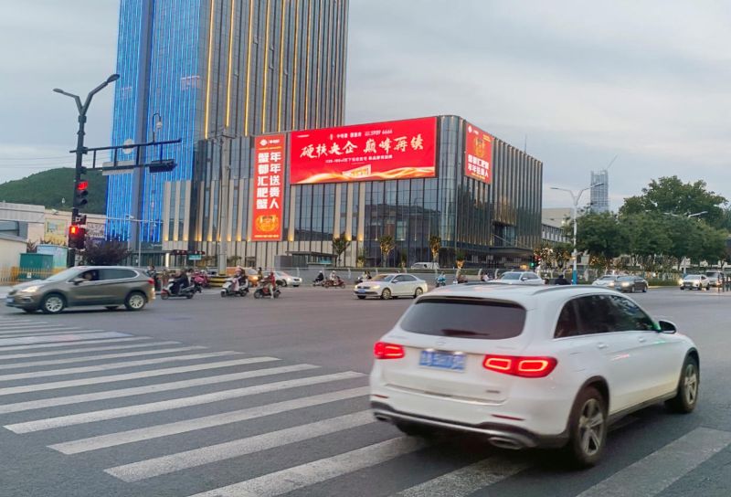 济南格兰云天大酒店大屏