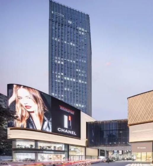 重庆龙湖时代天街AB馆北广场主入口LED