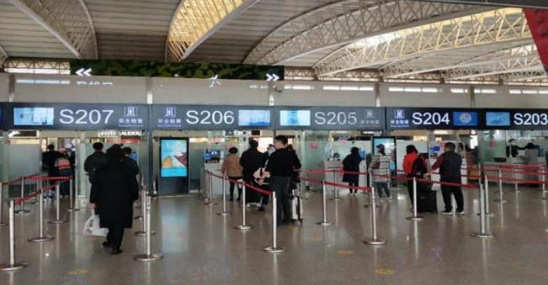 西安咸阳国际机场出T2T3发厅安检口刷屏机