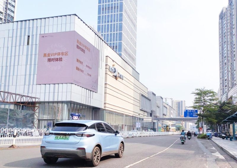 海口国贸万象城3号门裸眼3D