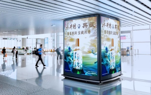 广州白云国际机场T2国内到达混流区包柱灯箱