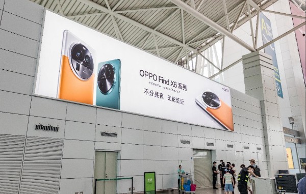 广州白云国际机场T1出发值机大厅灯箱套装