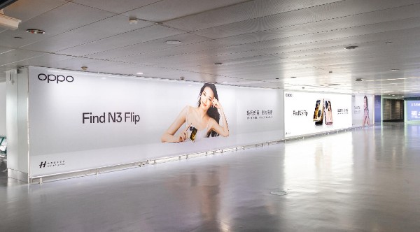 广州白云国际机场T1国内到达指廊墙贴