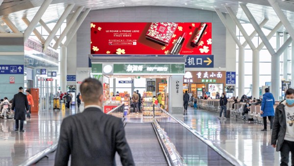 南昌昌北国际机场T2二层出发候机厅灯箱