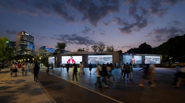 上海前滩太古超级灯箱矩阵