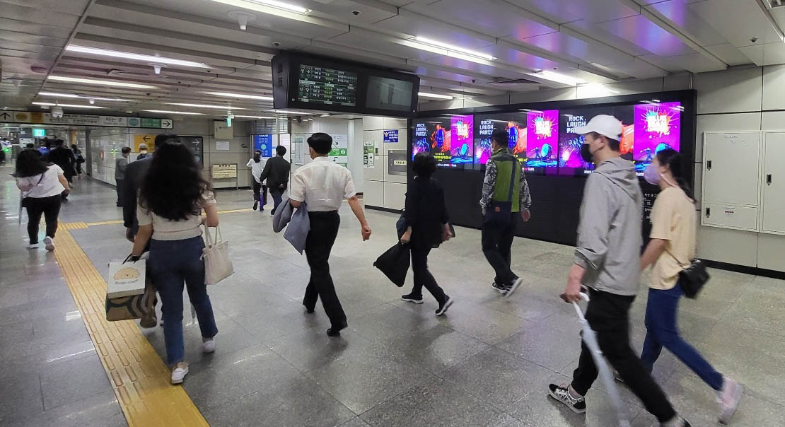 韩国地铁2号线6号盆唐线/京义线换乘区间LED