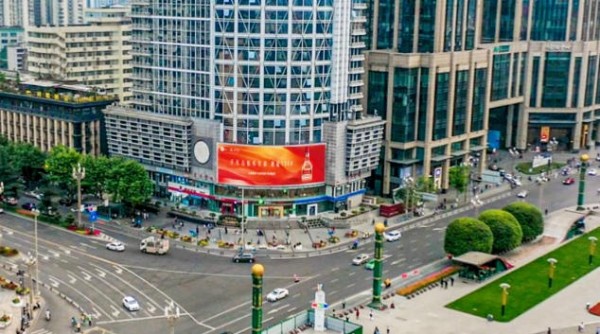 成都天府⼴场LED大屏