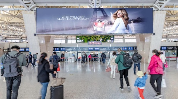 西安咸阳国际机场T2出发值机大厅LED