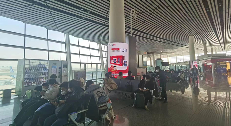 Tianjin Binhai Airport T2 domestic waiting area pillar LED