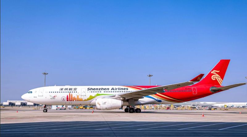 Shenzhen Airlines aircraft fuselage title advertisement