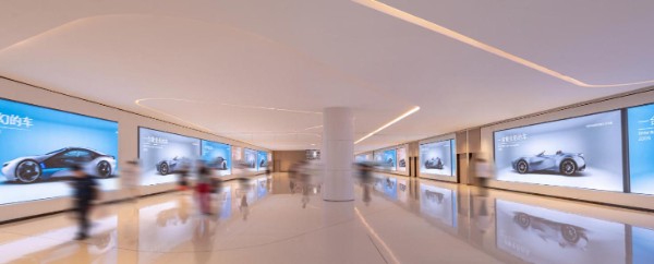 深圳湾万象城地铁通道连廊B区LED