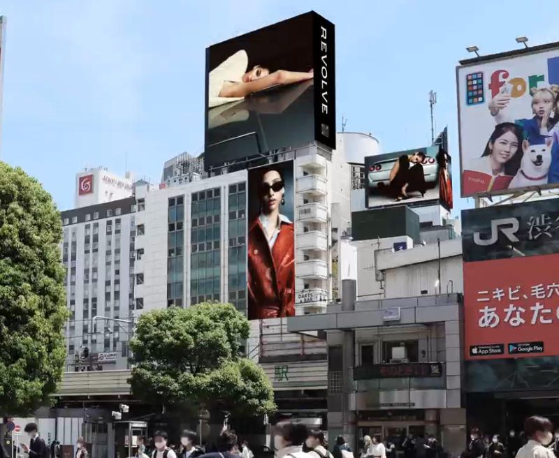 日本东京表参道6面电子屏