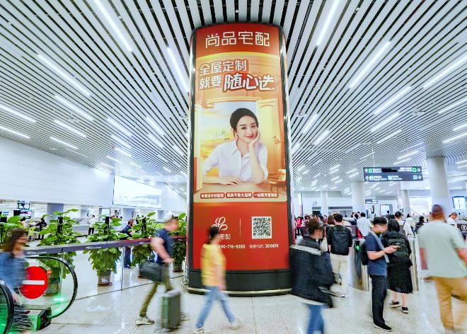 白云国际机场T2国内到达行李入口包柱灯箱