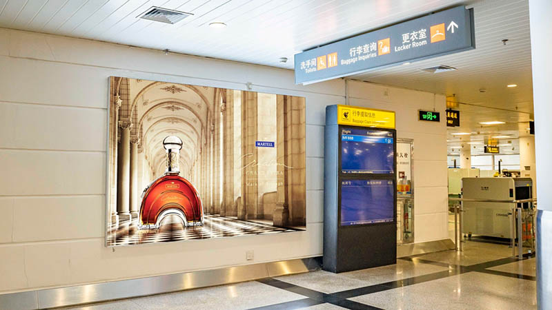 厦门高崎国际机场停车场灯箱