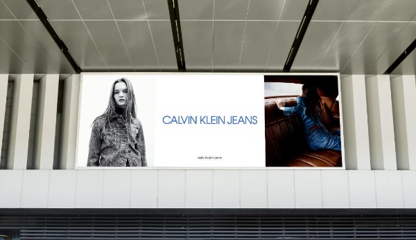 三亚凤凰国际机场综合楼南侧通道灯箱套装