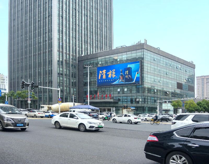 武汉汉口浙商大厦LED大屏