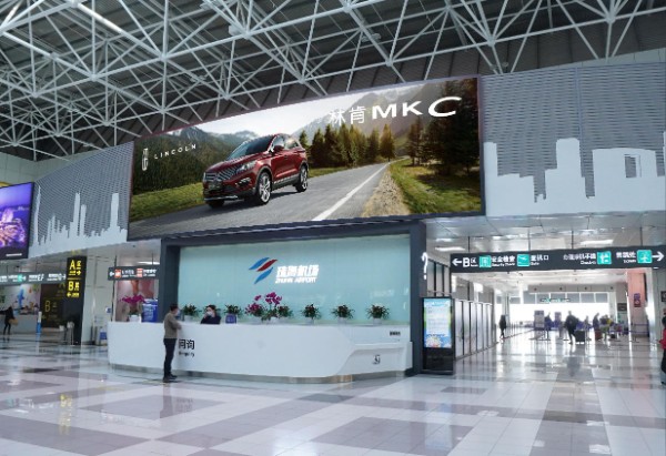 珠海金湾机场二层国内出发厅LED