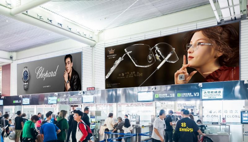 三亚凤凰国际机场T2国内安检灯箱