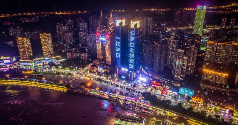 重庆皇冠国际外墙LED
